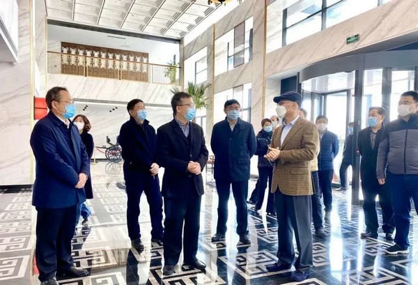 �������ʹ���-׷�󿵽�,����һ������