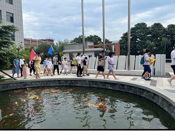 �������ʹ���-׷�󿵽�,����һ������