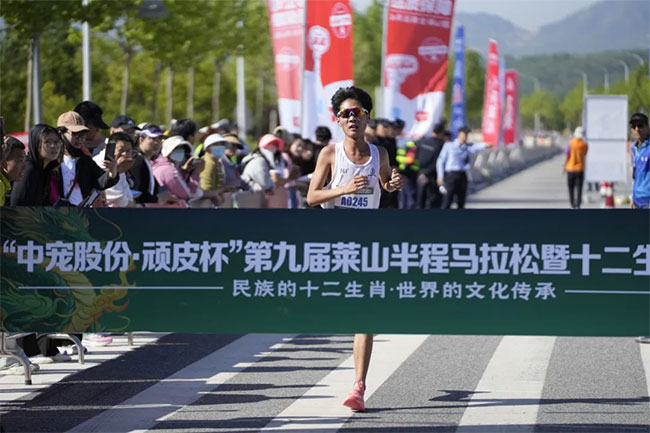 �������ʹ���-׷�󿵽�,����һ������