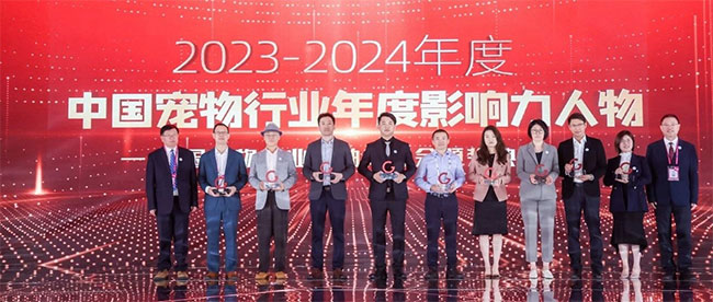 �������ʹ���-׷�󿵽�,����һ������